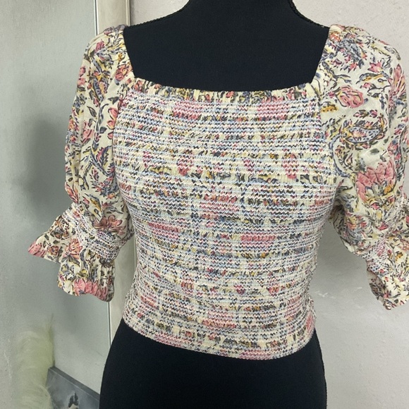 Talisman Square Neck Vintage Lotus Floral Print Smocked Firelight Cropped Top - Picture 4 of 10